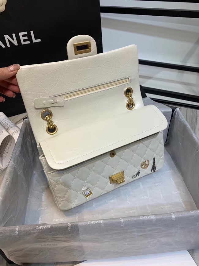 Chanel 2.55 handbag Aged Calfskin, Charms & Gold-Tone Metal A37586 creamy-white