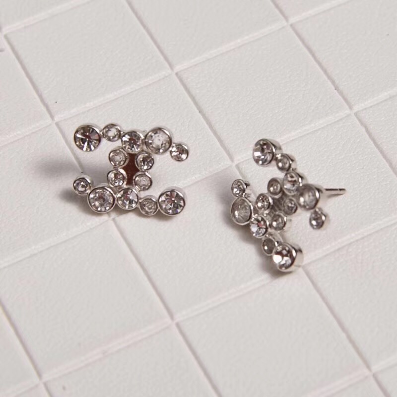 Chanel Earrings 18327