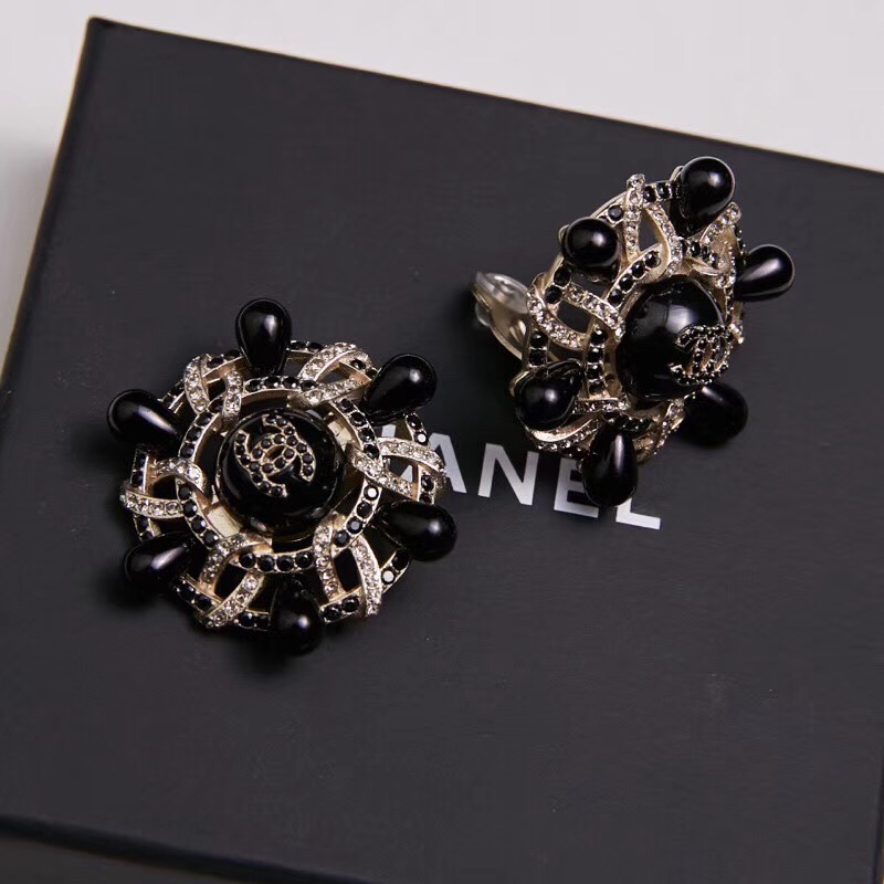 Chanel Earrings 18364