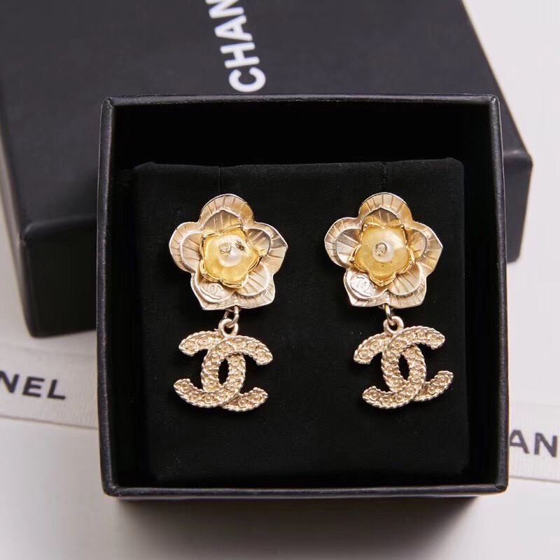 Chanel Earrings 18366