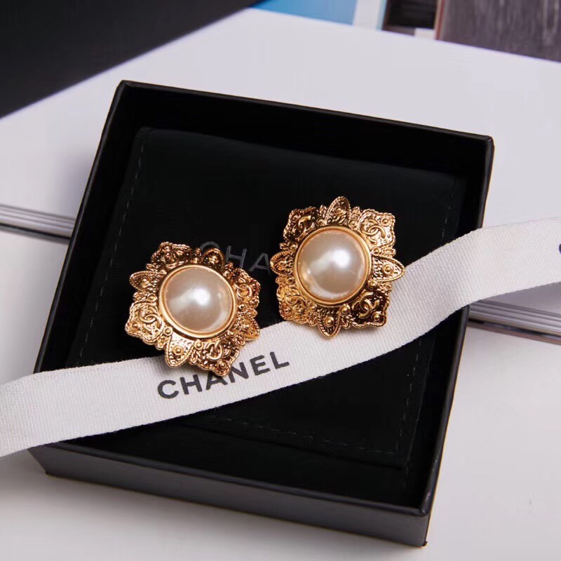 Chanel Earrings 18380