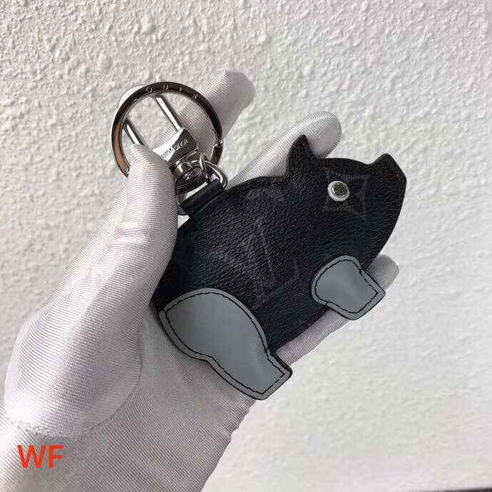 Louis Vuitton Keychain LV122605