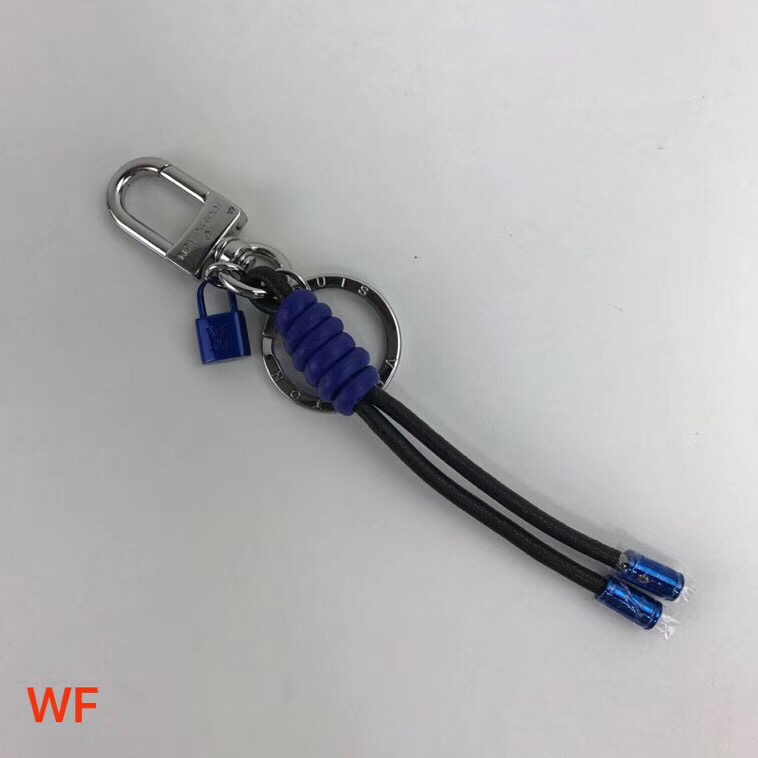 Louis Vuitton Keychain LV122614