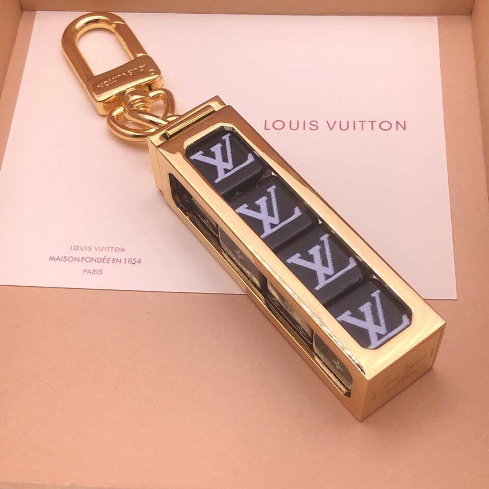 Louis Vuitton Keychain LV122633