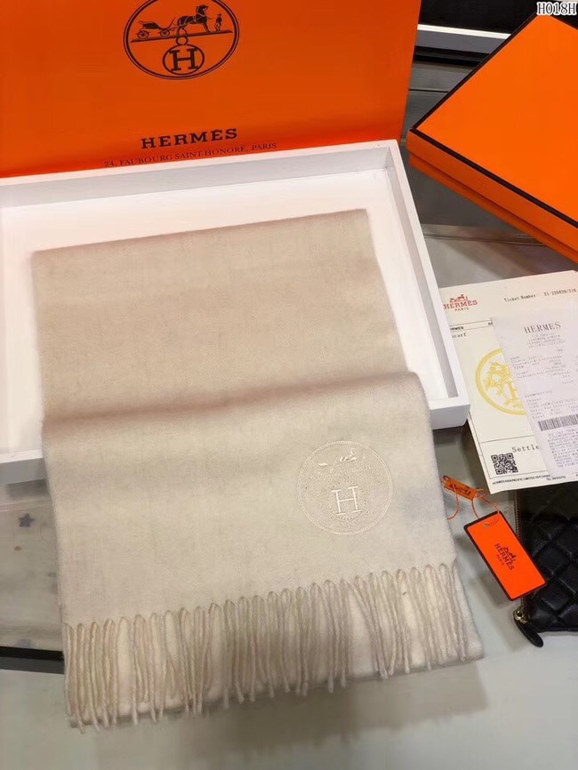 Hermes Cashmere scarf H2599 creamy-white