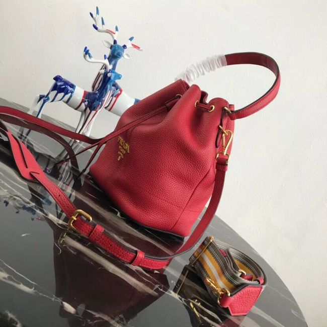 Prada Leather bucket bag 1BE018 red