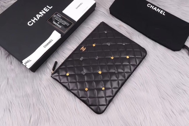 Chanel pouch Lambskin & Gold-Tone Metal A81619 black