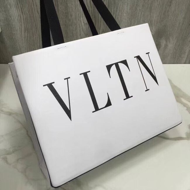 VALENTINO Rockstud grained leather shopper bag V2052 White