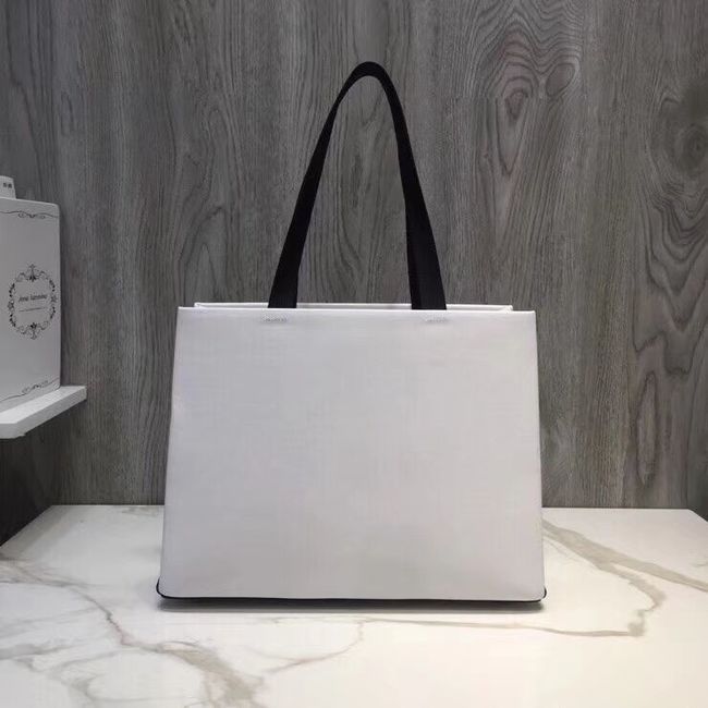 VALENTINO Rockstud grained leather shopper bag V2052 White