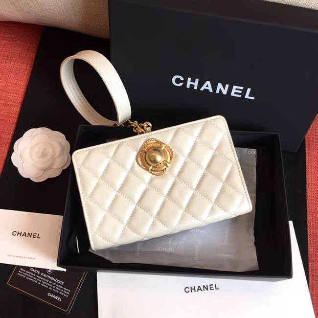 Chanel clutch Lambskin & Gold-Tone Metal AS0178 White