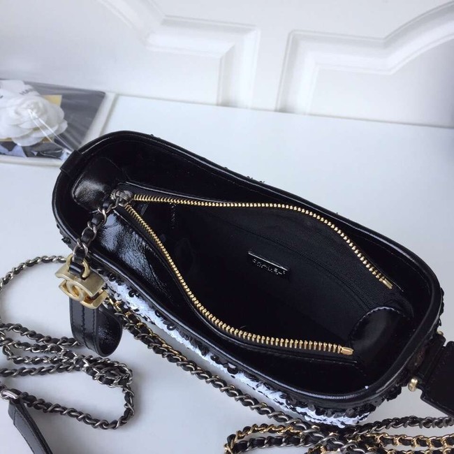 Chanel gabrielle small hobo bag A91810 White & Black