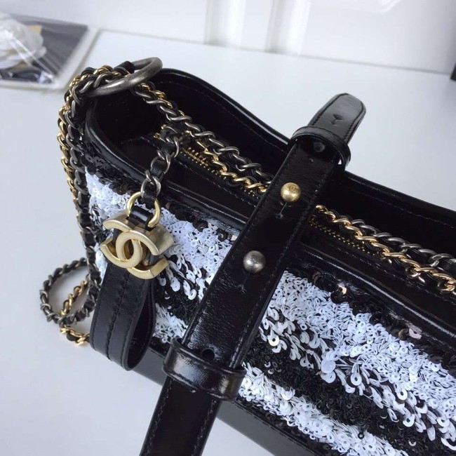 Chanel gabrielle small hobo bag A91810 White & Black