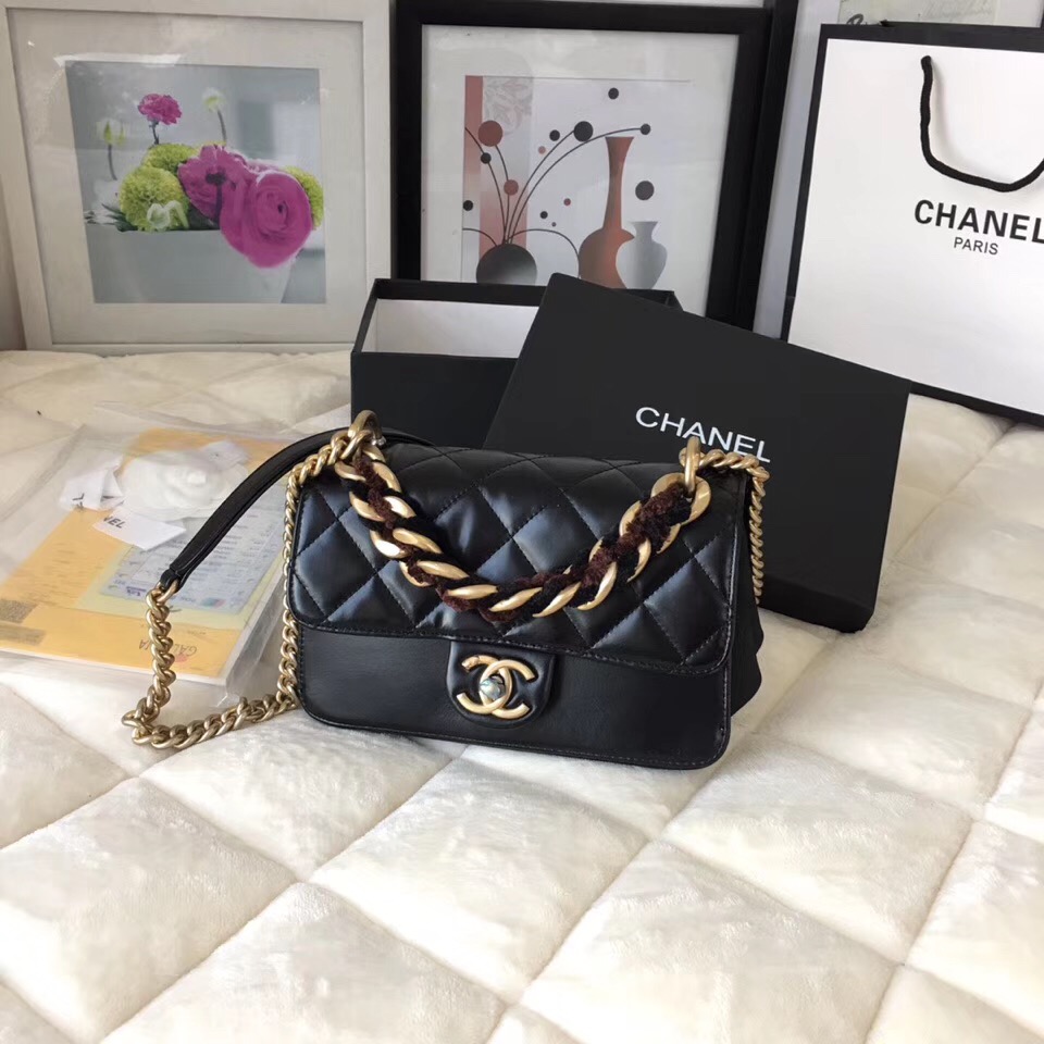 Chanel flap bag Crumpled Calfskin Cotton & Gold-Tone Metal A91865 Black