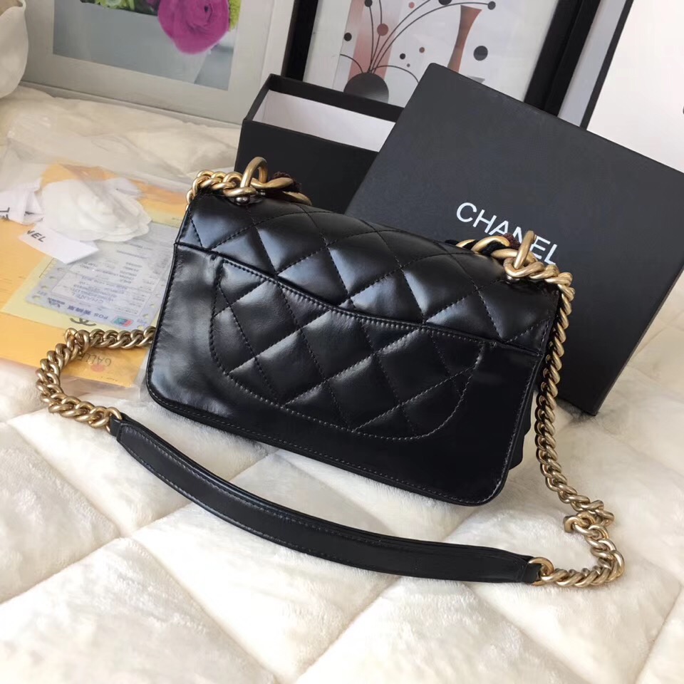 Chanel flap bag Crumpled Calfskin Cotton & Gold-Tone Metal A91865 Black