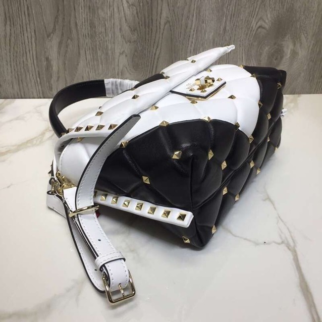 VALENTINO Candy Rockstud quilted leather shoulder bag 6019 black&white