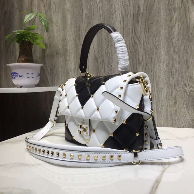 VALENTINO Candy Rockstud quilted leather shoulder bag 6019 black&white