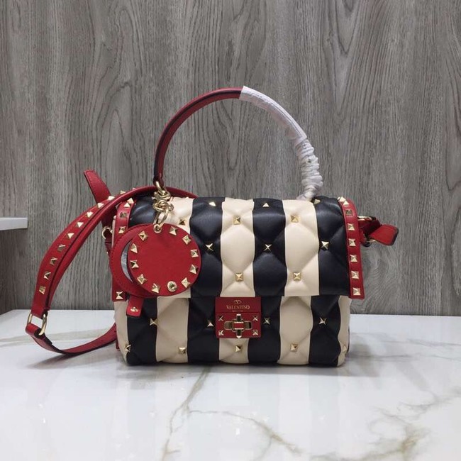 VALENTINO Candy Rockstud quilted leather shoulder bag V6019 black&white