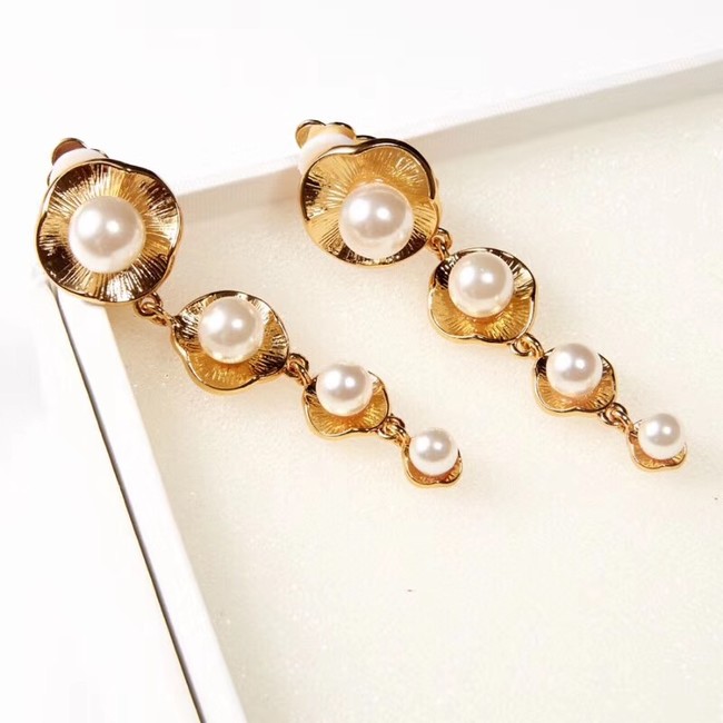 Chanel Earrings CE1946