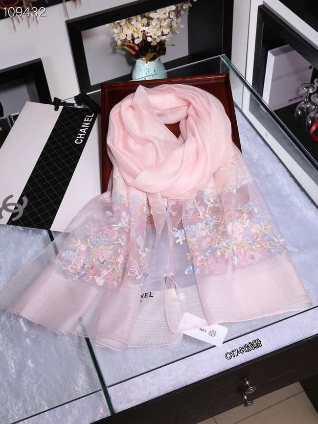 Chanel Cashmere Scarf CH1110B light pink