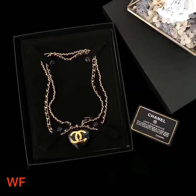 Chanel Necklace CE1950