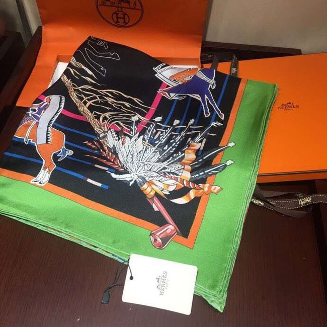Hermes Scarf in silk twill with hand rolled edges H2561