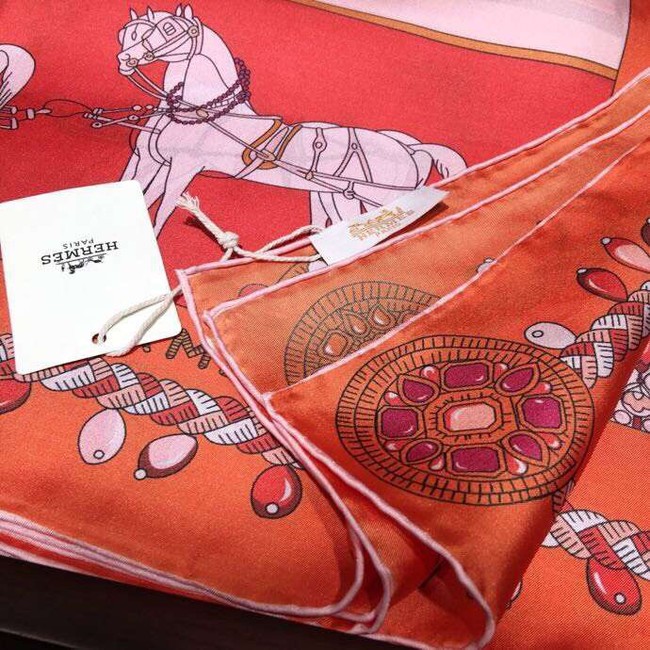 Hermes Scarf in silk twill with hand rolled edges H2564