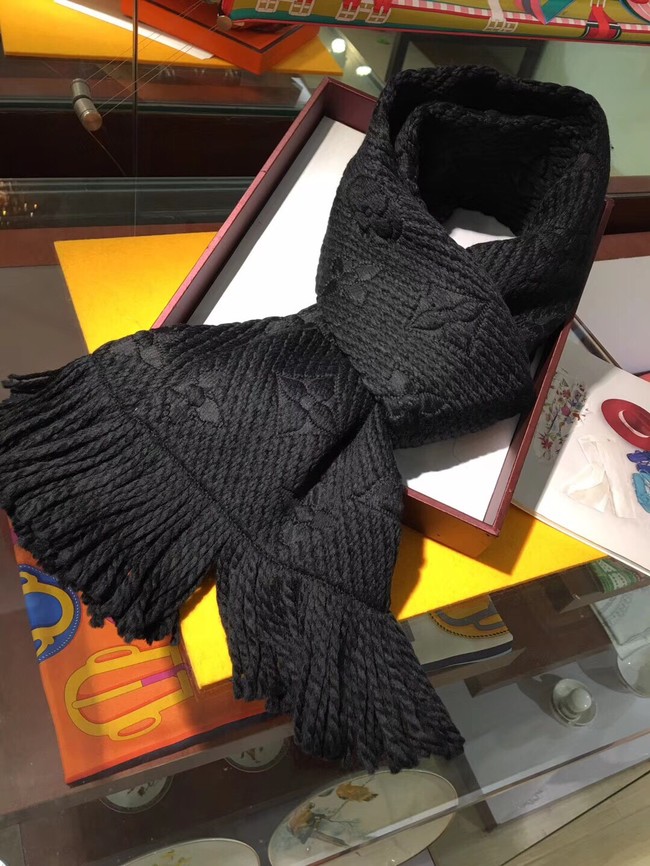 Louis Vuitton Cashmere Scarf LV3307A black