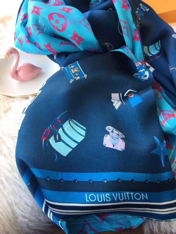 Louis Vuitton silk Scarf M71429 blue