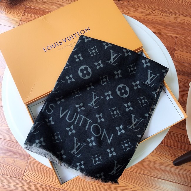 Louis Vuitton silk Scarf M71431