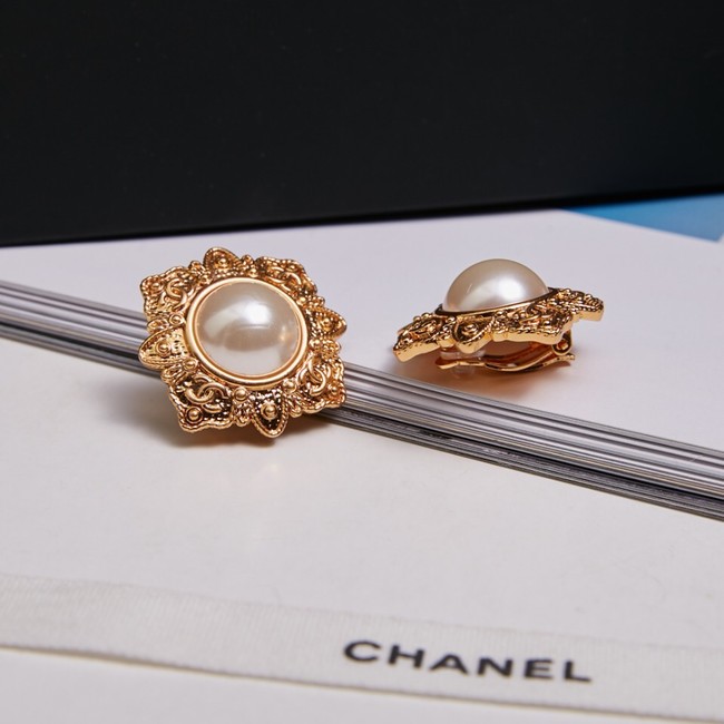 Chanel Earrings CE2035