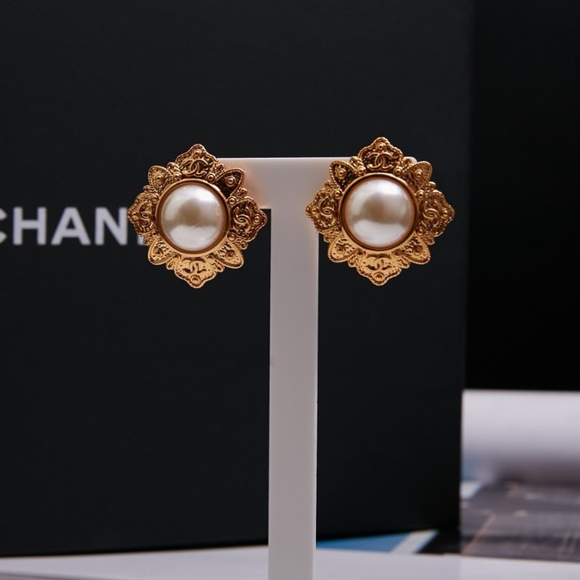 Chanel Earrings CE2035