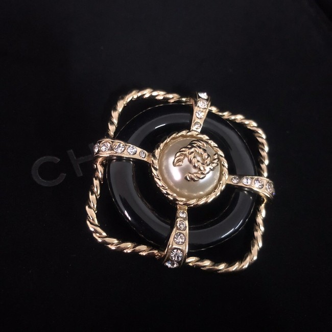 Chanel Brooch CE2070