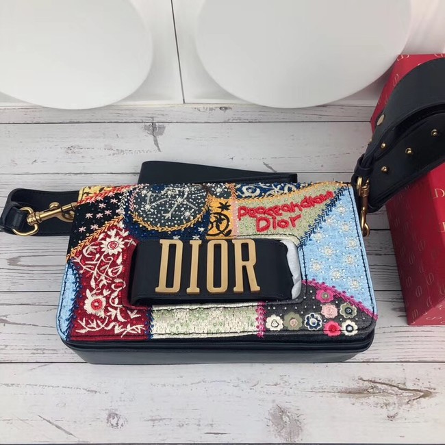 Dior GEBORDUURDE MINI JADIOR-TAS M8000VRMM