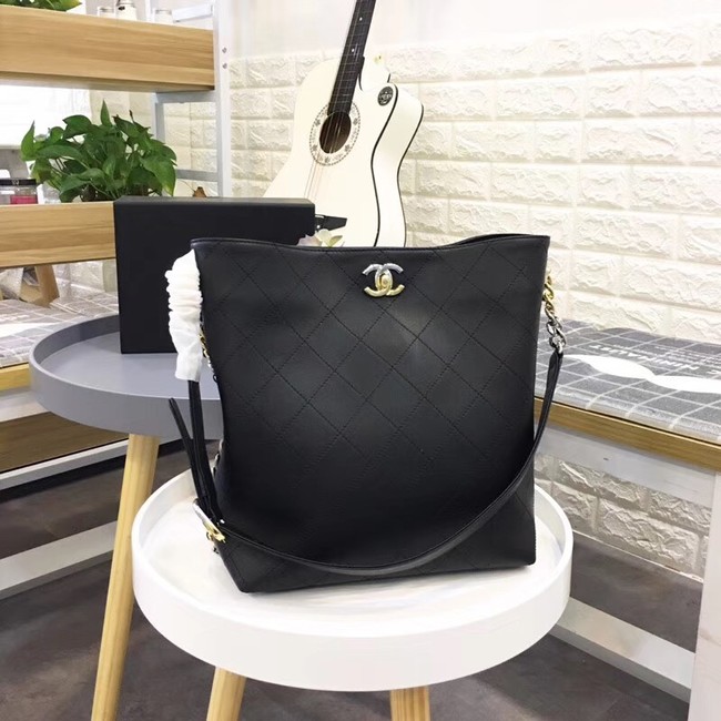 Chanel hobo handbag AS0414 black