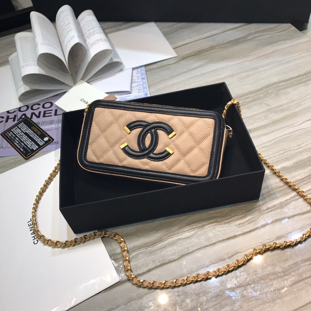 Chanel Classic Clutch with Chain Grained Calfskin & gold-Tone Metal A84450 apricot