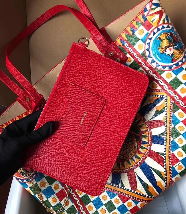 Dolce & Gabbana Calfskin Tote Bags 4116 red