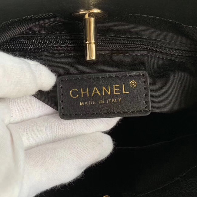 Chanel Calfskin & gold-Tone Metal S0657 black