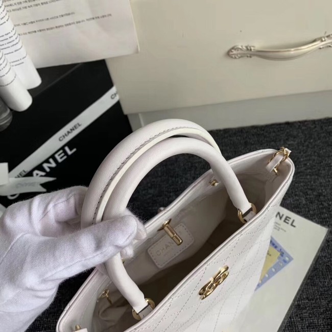 Chanel Calfskin & gold-Tone Metal S0657 white