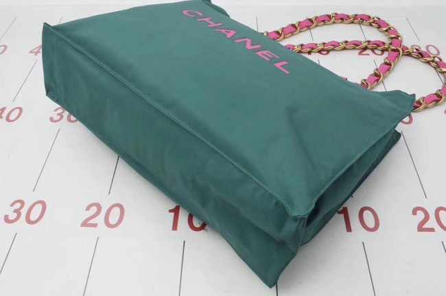 Chanel gold -Tone Metal Shoulder Bag 94118 green