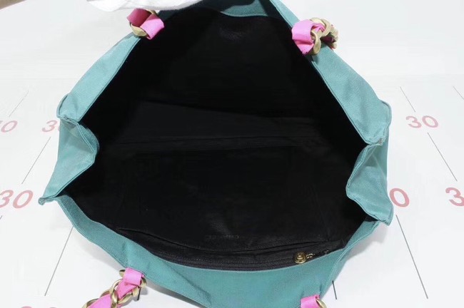 Chanel gold -Tone Metal Shoulder Bag 94118 green