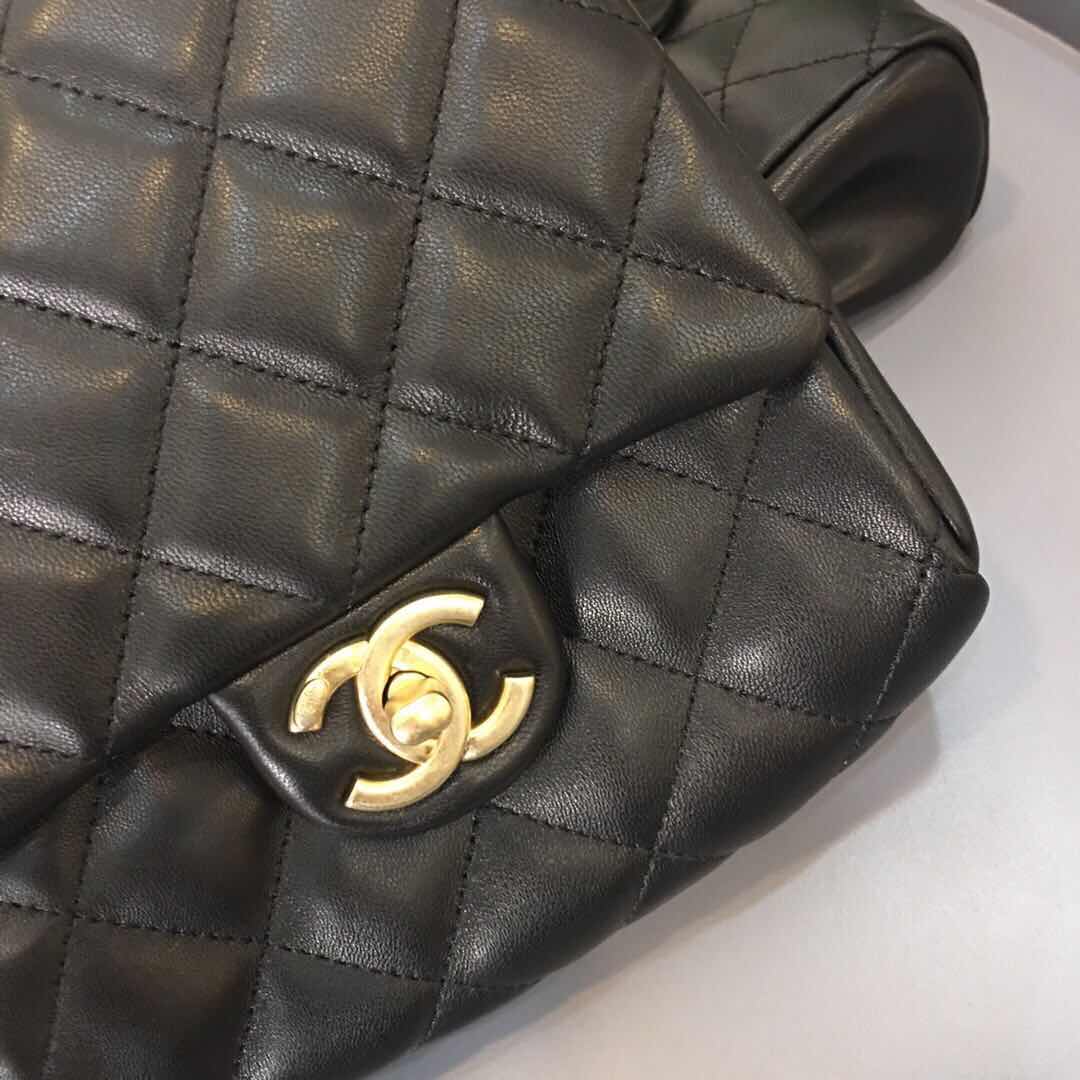 Chanel Sheepskin & gold-Tone Metal Shoulder Bag AS0666 black