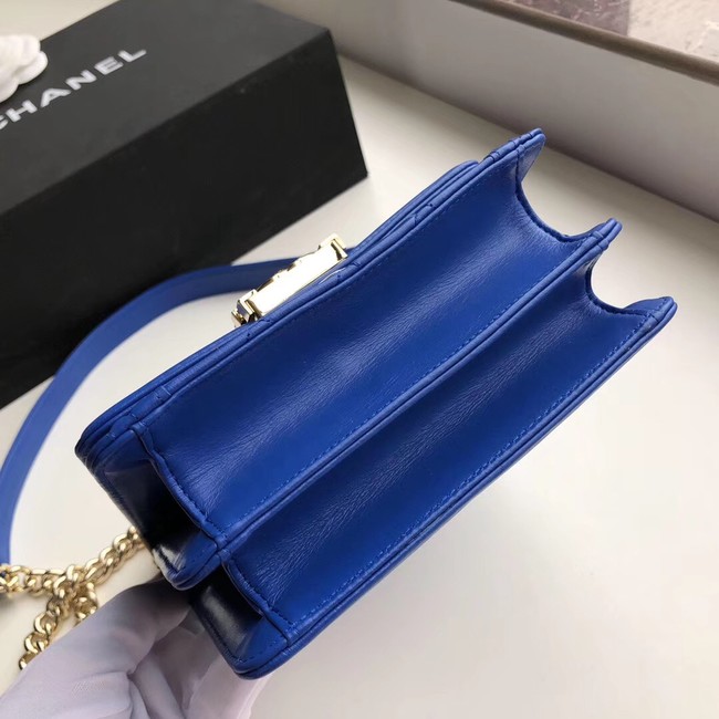 Boy chanel handbag Patent leather & Gold-Tone Metal AS0130 blue