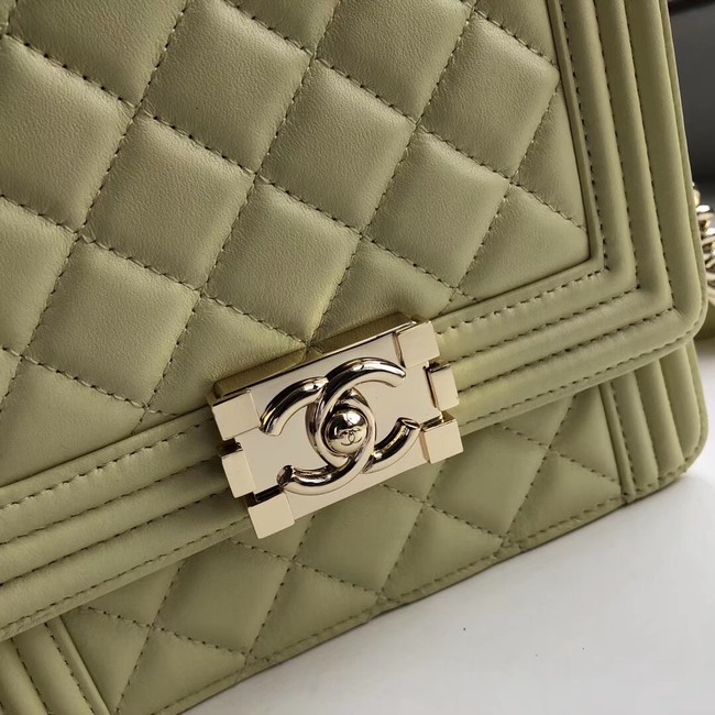 Boy chanel handbag Patent leather & Gold-Tone Metal AS0130 green