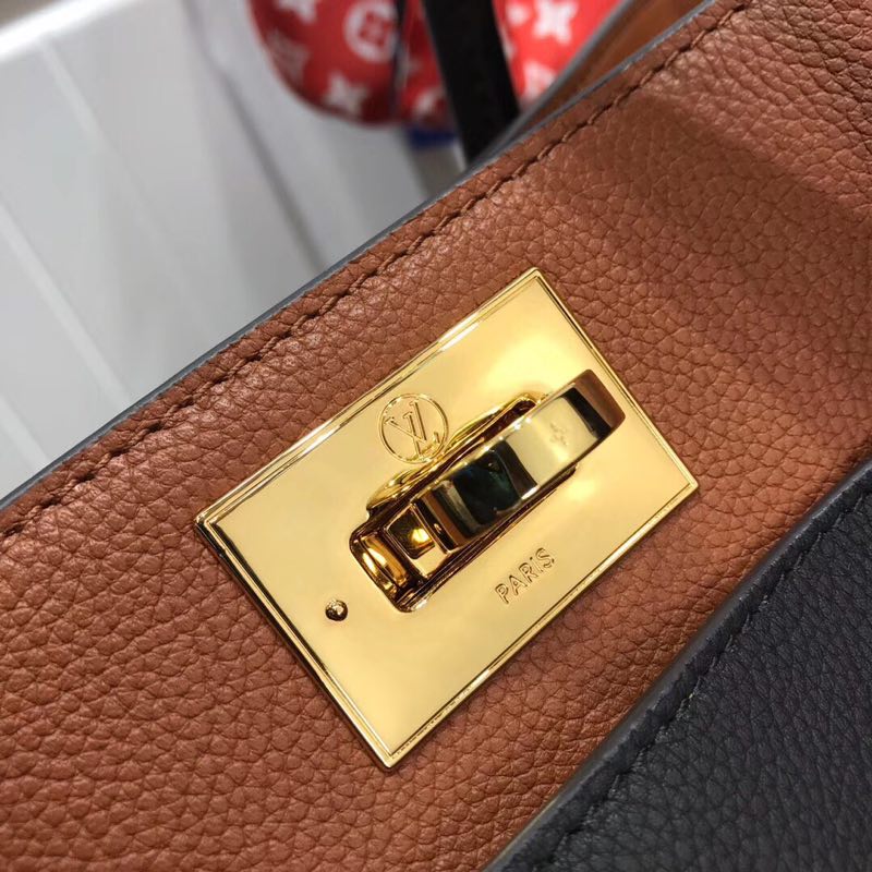 Louis Vuitton Original ON MY SIDE M53823 brown