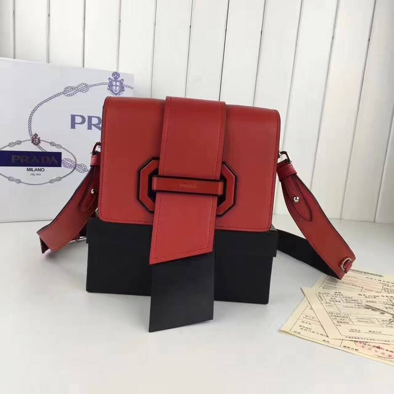 Prada Calf leather bag 18355