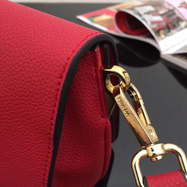 Prada Calf leather shoulder bag 66133 red