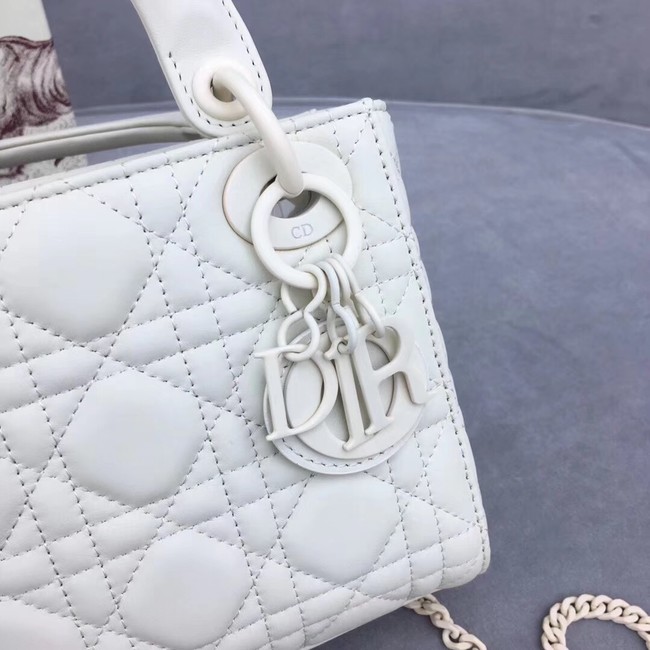 Dior ULTRAMATTE LADY DIOR-TAS M0505O white