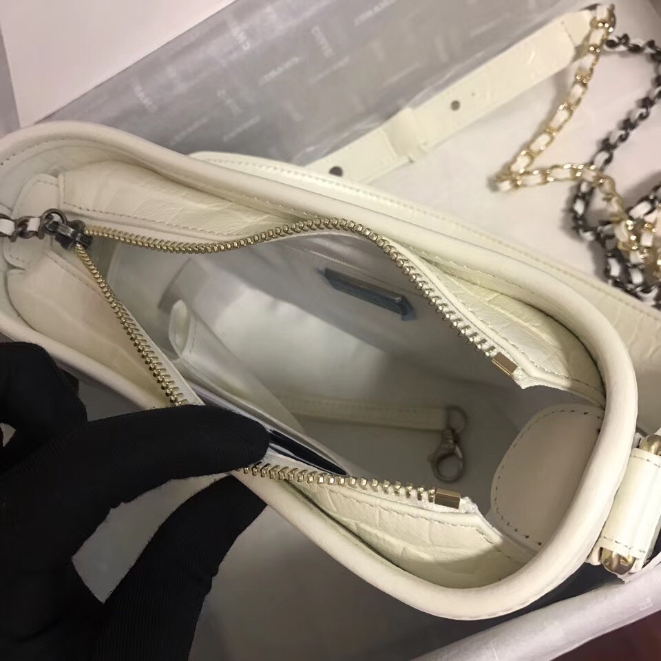 Chanel gabrielle small hobo bag A91810 white