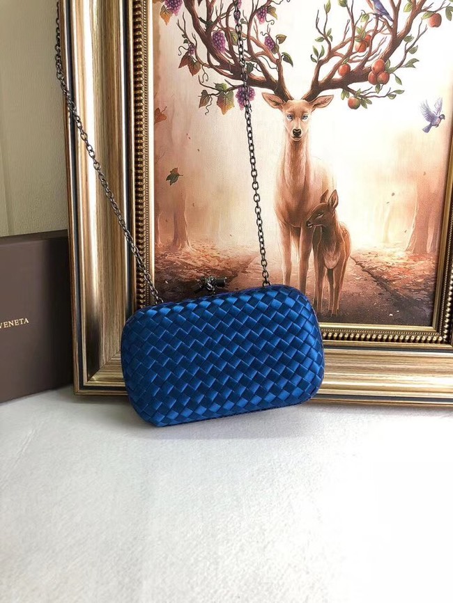 BOTTEGA VENETA Knot snakeskin-trimmed satin clutch 62548 blue