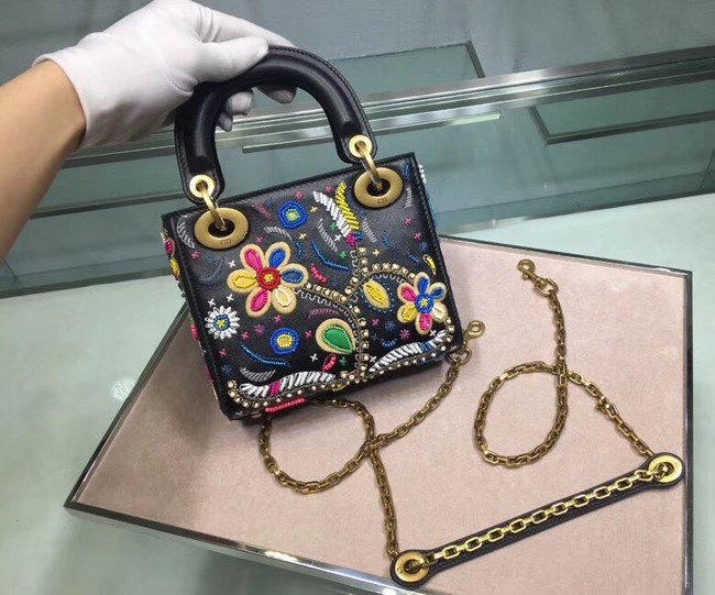 MINI LADY DIOR EMBROIDERED BAG M0598CRMH-2